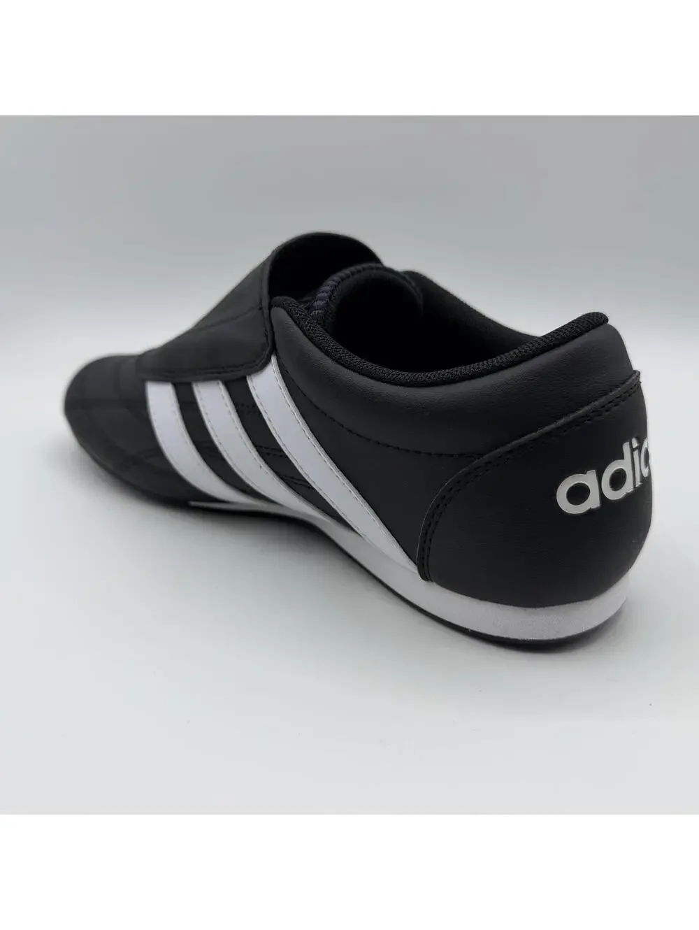 adidas Originals Tekwen Women's Slip On Sneakers Shoe JS3871 Black White Size 7